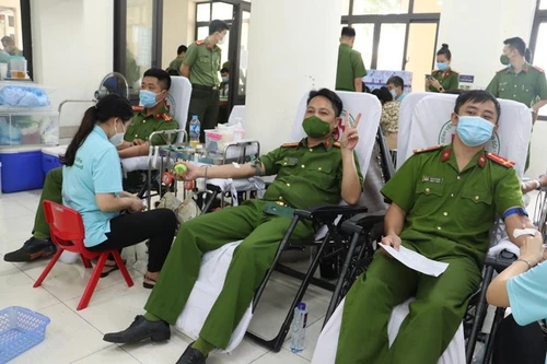 Công an huyện Mê Linh sẵn sàng hiến máu trong các trường hợp khẩn cấp