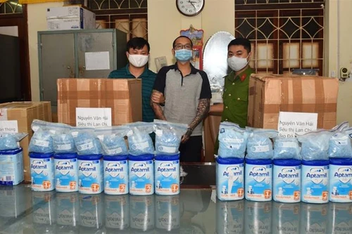 Triệt phá đường dây vận chuyển 127kg ma tuý qua đường hàng không 