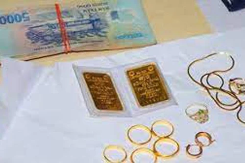 Vận động đối tượng trộm vàng ra đầu thú 