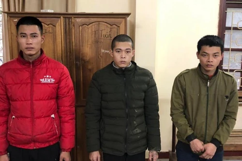 Tên trộm gian manh vô hiệu hoá camera giám sát để đột nhập phòng học