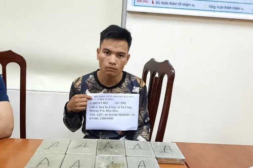 Cảnh sát bao vây bắt nhóm đối tượng vận chuyển ma tuý trên quốc lộ 6