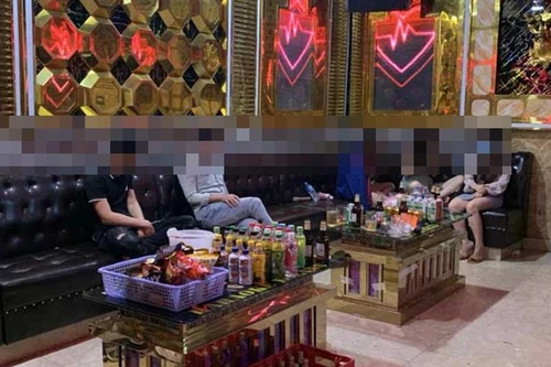 Phạt trên 100 triệu đồng vì hát karaoke trong mùa dịch Covid-19 