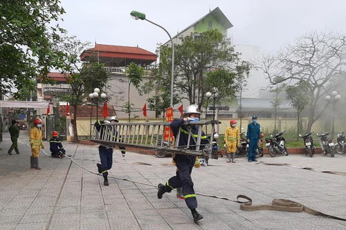 Tuyên truyền an toàn phòng cháy cho người dân thông qua tình huống cháy giả định