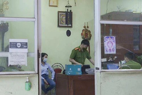 Giám đốc và nhân viên liên quan đến vụ mua bán trái phép hóa đơn 