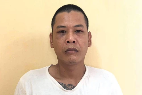 Khởi tố, tạm giam đối tượng trộm cắp xe ô tô 