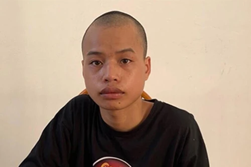 Quen qua mạng xã hội gã trai rủ bé gái 12 tuổi đến nhà để “yêu”