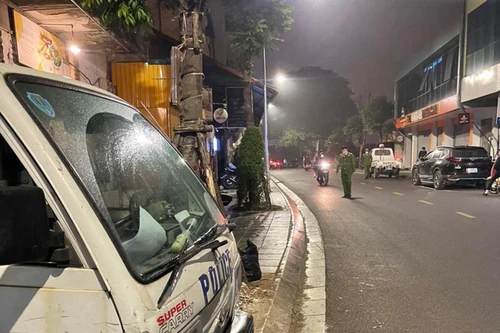 Xử lý nghiêm vi phạm quán ăn uống đón khách sau 21h tại quận Tây Hồ