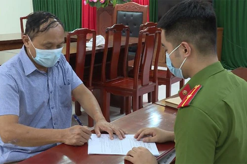 Tạm giữ Giám đốc Công ty TNHH cưỡng đoạt tài sản 