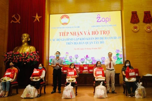 Hàng tỷ đồng đã được hỗ trợ đến những người có hoàn cảnh khó khăn do Covid-19