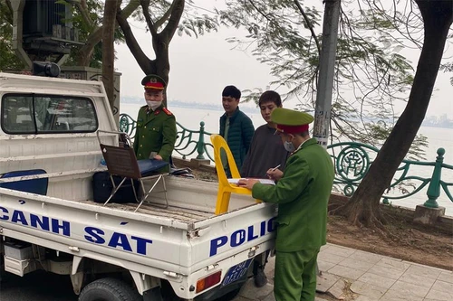 Tăng cường tuyên truyền phòng ngừa dịch Covid-19 và xử lý trật tự đô thị