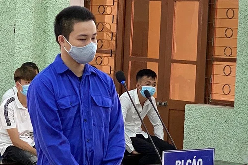 Xử phạt đối tượng tổ chức cho người khác xuất cảnh trái phép giữa mùa dịch Covid-19