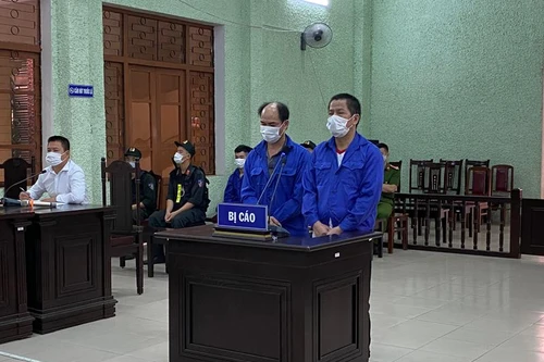 Xử phạt 12 tháng tù đối tượng “Tổ chức cho người khác xuất cảnh trái phép”