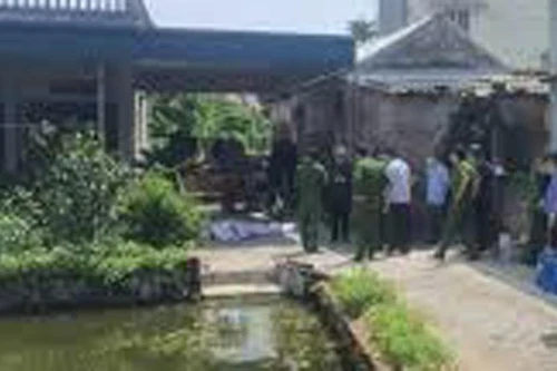 Nợ nần tiền bạc, bố đẻ sát hại con trai