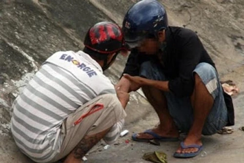 Phát hiện 7 đối tượng đang tổ chức, sử dụng ma túy 