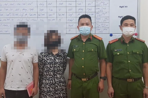 Kịp thời phối hợp cứu người phụ nữ trên mép ban công tầng 10 