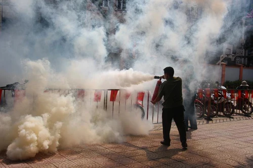 Hoàn tất công tác phòng cháy điểm bầu cử quan trọng tại quận Ba Đình