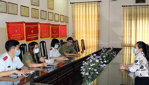 Thông tin sai về dịch Covid-19 một phụ nữ bị xử lý