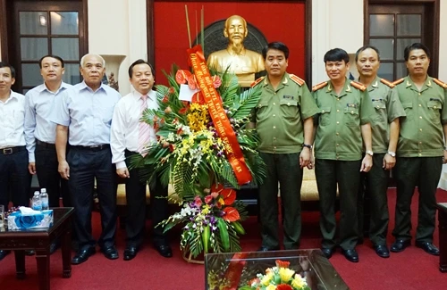 Tổng hội Hội thánh Tin Lành Việt Nam (miền Bắc) chúc mừng CATP Hà Nội