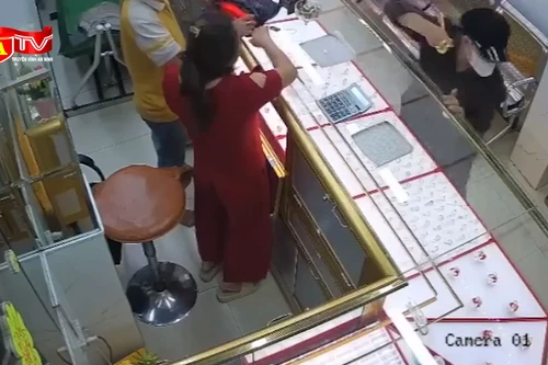 Cướp giật vàng giữa ban ngày, đối tượng bị khống chế chỉ trong phút chốc