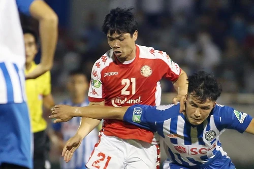 Bị cấm thi đấu, Công Phượng lỡ dịp đối đầu Quang Hải