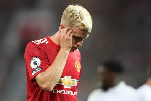 Van de Beek bắt đầu nếm ác mộng tại M.U