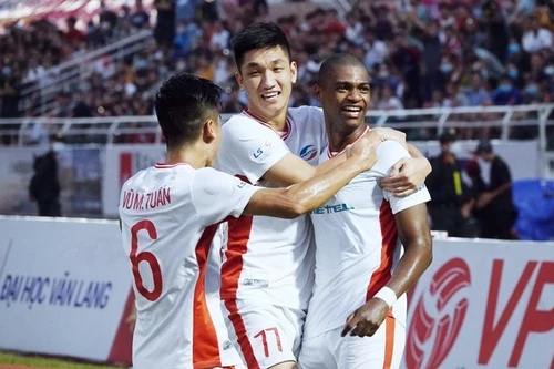 Thắng nghẹt thở, Viettel lần đầu tiên vô địch V-League