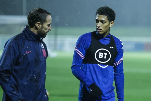 Đội tuyển Anh xuất hiện "thần đồng" 17 tuổi