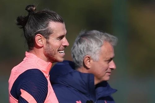 HLV Mourinho sắp được dùng "cây đinh ba" Bale, Kane và Son