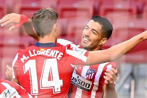 Ra mắt Atletico, Luis Suarez gây sốt khi ghi 2 bàn và kiến tạo 1