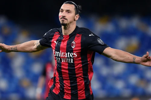 Ghi bàn không ngừng, Ibrahimovic lại tạo kỳ tích mới