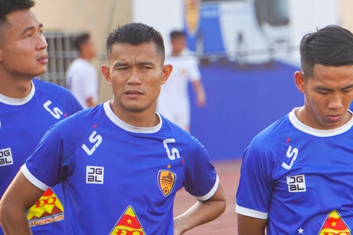 Thắng đậm, CLB Quảng Nam vẫn chịu cảnh xuống hạng