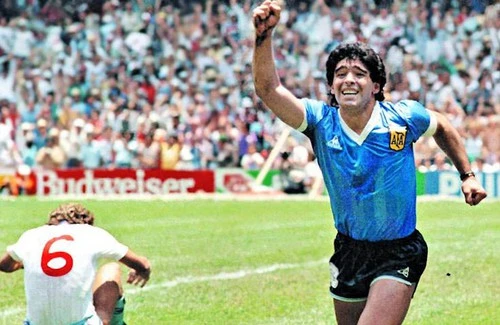 Những bàn thắng và khoảnh khắc để đời của Diego Maradona