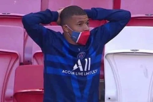 Mbappe "sốc nặng" khi nhìn Neymar bỏ lỡ khó tin