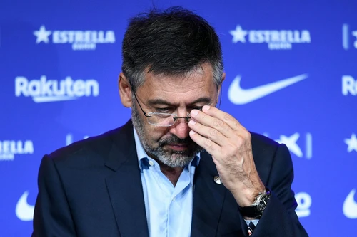 Chủ tịch Bartomeu từ chức, Messi gỡ được "cái gai trong mắt"