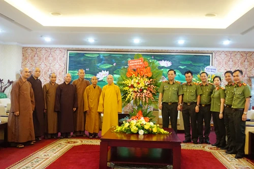 Giám đốc Công an Hà Nội tiếp đoàn Giáo hội Phật giáo Việt Nam thành phố Hà Nội 