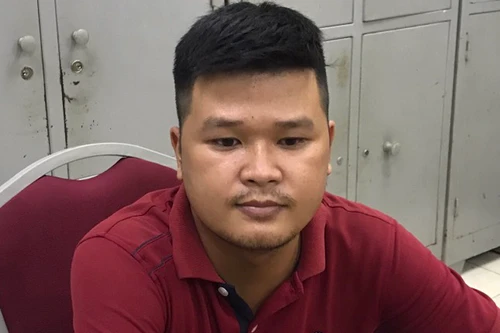 Bắt đối tượng lừa đảo chiếm đoạt xe mô tô của người nước ngoài 