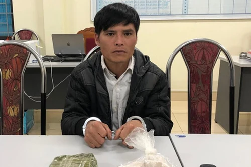 Bắt giữ đối tượng đang trên đường đi giao ma túy 