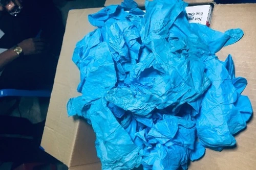 Phát hiện 5 triệu găng tay y tế giả các nhãn hiệu nổi tiếng