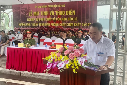 Mít tinh hưởng ứng ngày toàn dân phòng cháy, chữa cháy 