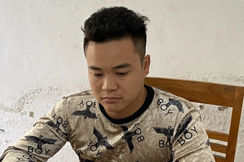 Bắt quả tang đối tượng đưa người xuất cảnh trái phép