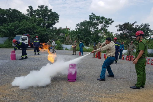 Phát huy khả năng phối hợp xử lý tình huống cháy của lực lượng dân phòng 