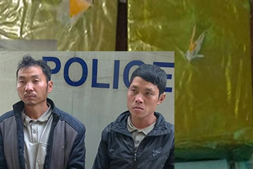 Bắt quả tang đối tượng mua bán trái phép 2 bánh heroin 