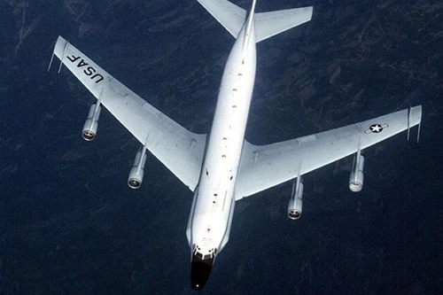 [ẢNH] Trinh sát cơ chuyên ‘đánh hơi’ tên lửa của Mỹ áp sát Triều Tiên