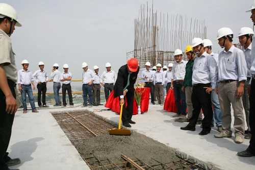 Ecopark cất nóc khu căn hộ Rừng Cọ