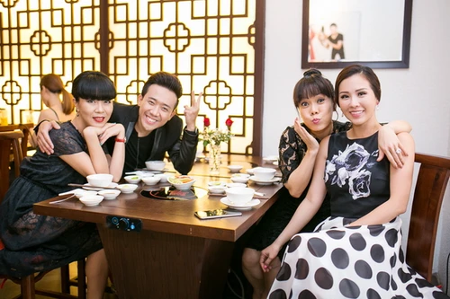 Hoa hậu Thu Hoài liên tục bị Việt Hương, Don Nguyễn “ép hôn“