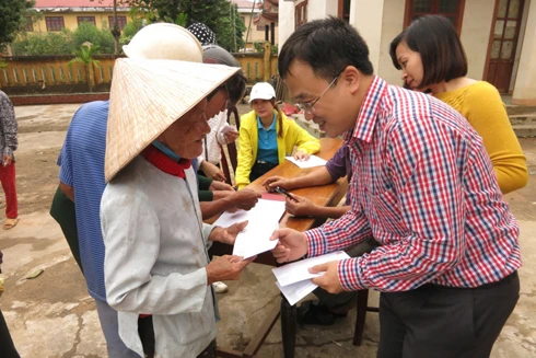 Honda Việt Nam chia sẻ cùng đồng bào lũ lụt các tỉnh miền Trung