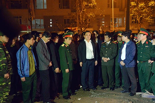 Bí thư Thành uỷ Hoàng Trung Hải kiểm tra công tác khắc phục hậu quả vụ nổ tại Hà Đông