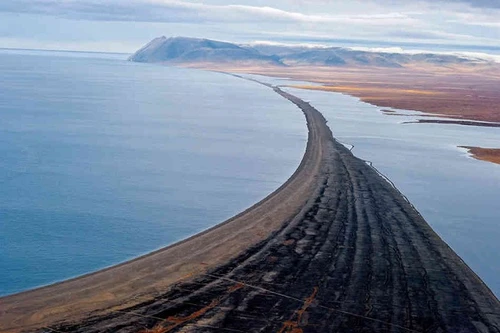 Nga bắt đầu xây dựng doanh trại quân đội ở Bắc Cực