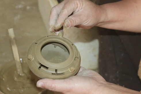 Gốm quý biết thải độc rượu lo thất truyền