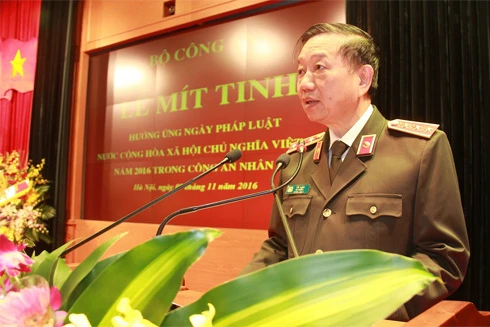 Lực lượng Công an nhân dân tôn vinh Hiến pháp, pháp luật với những mục tiêu cụ thể, thiết thực (*)